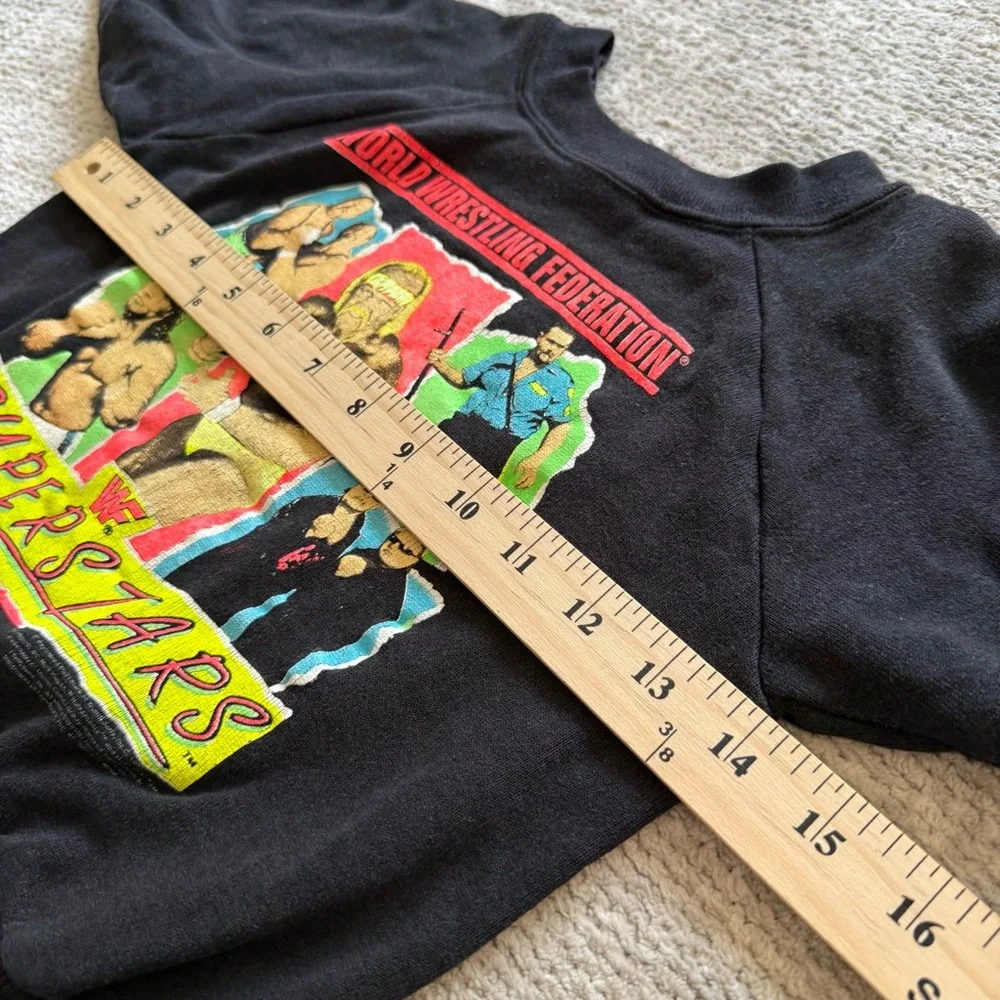 Vintage WWF Superstars Sweatshirt Hulk Hogan Kids Black‎ Crewneck USA